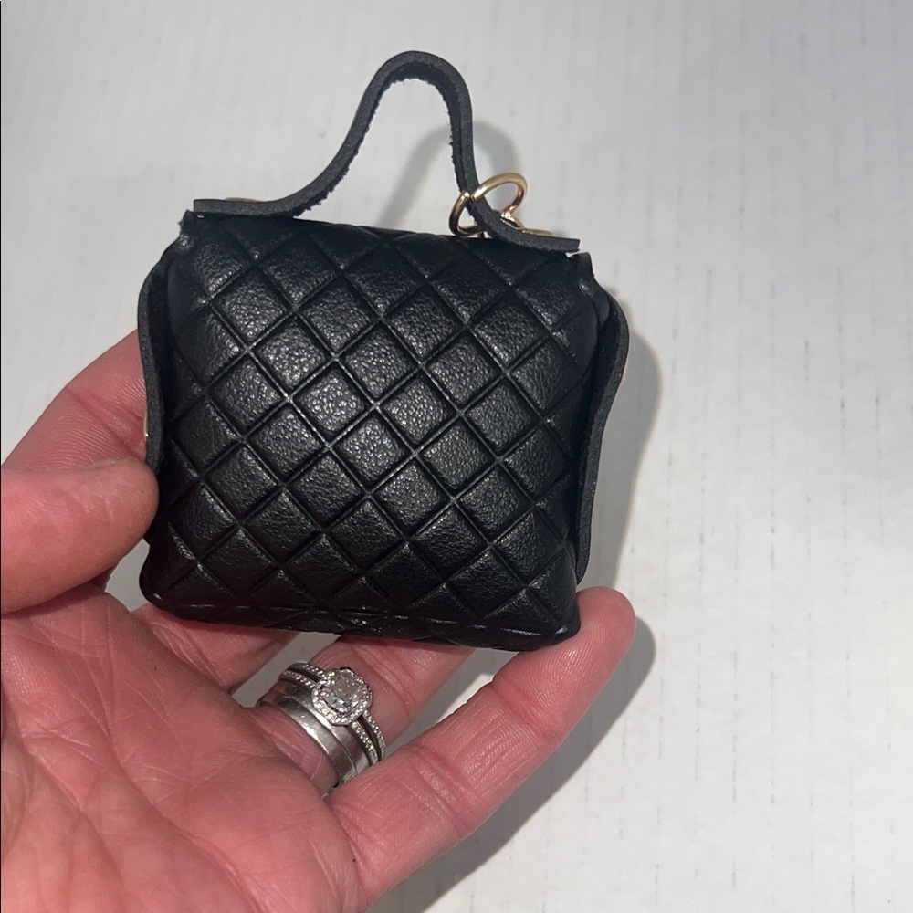 Elegant Black Quilted Mini Bag Keychain - Picture 3 of 4